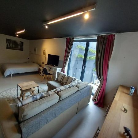 Chez Olivier Bed & Breakfast Wavre Bagian luar foto