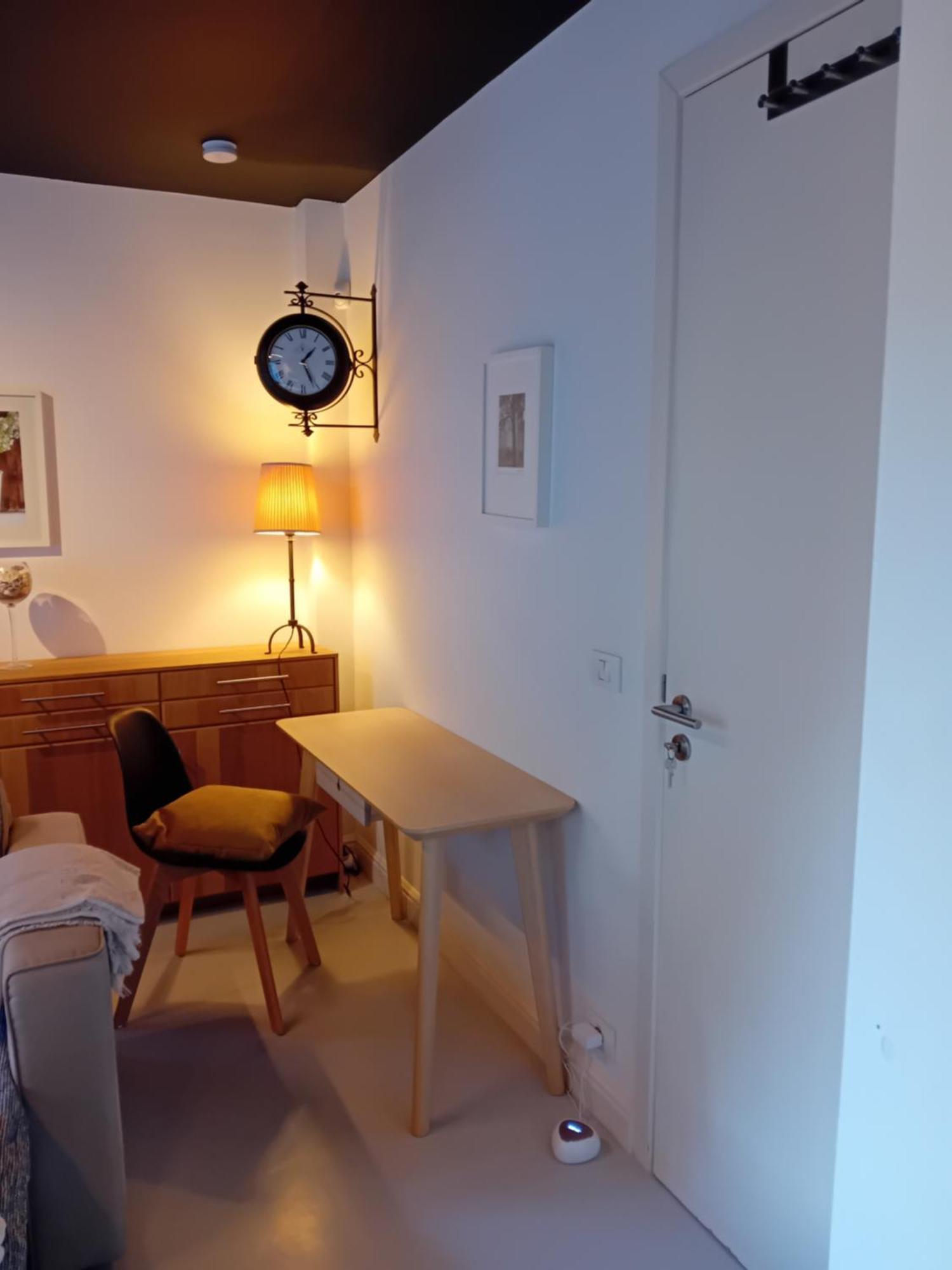 Chez Olivier Bed & Breakfast Wavre Bagian luar foto